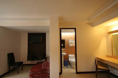 Olongapo Travel Lodge Exterior foto